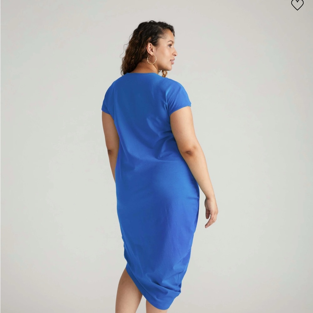 Universal Standard Geneva Dress - Picture 2 of 9